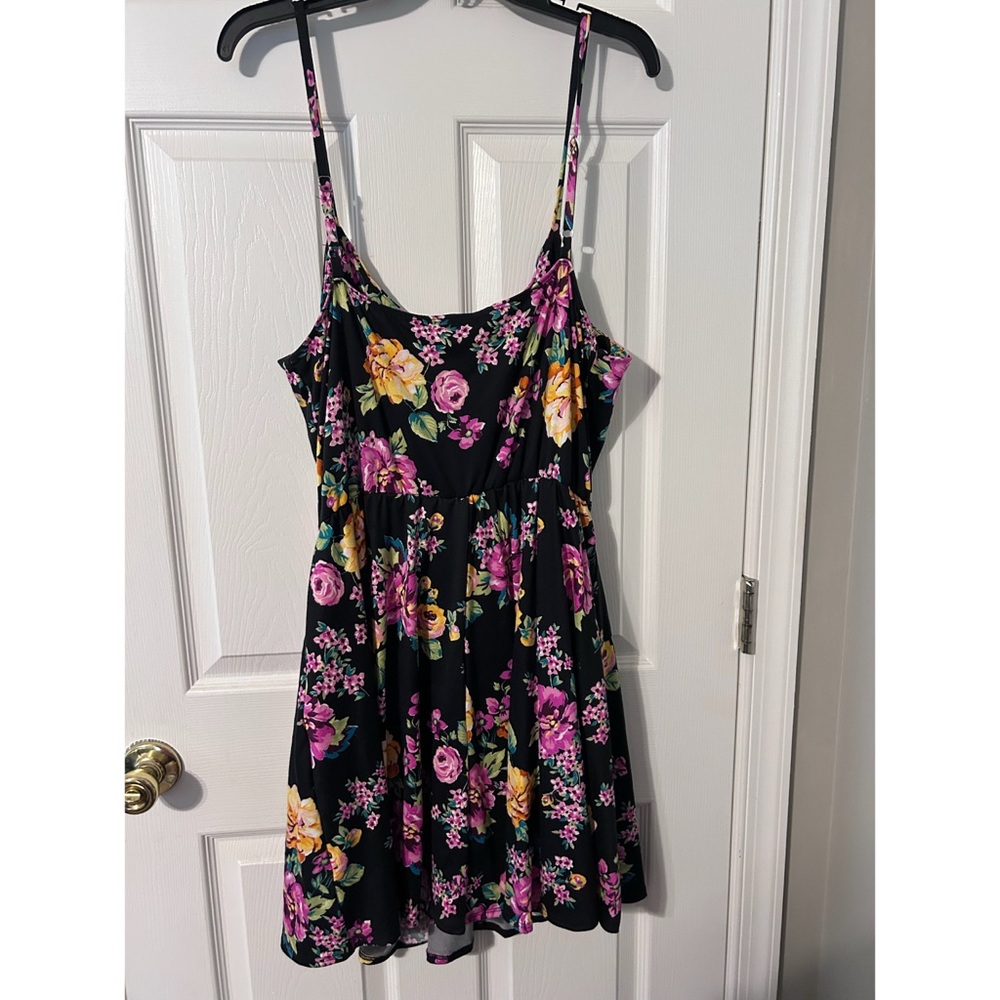 White Birch Floral Patterned Dress